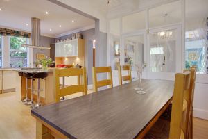 Kitchen/Breakfast/Diner- click for photo gallery